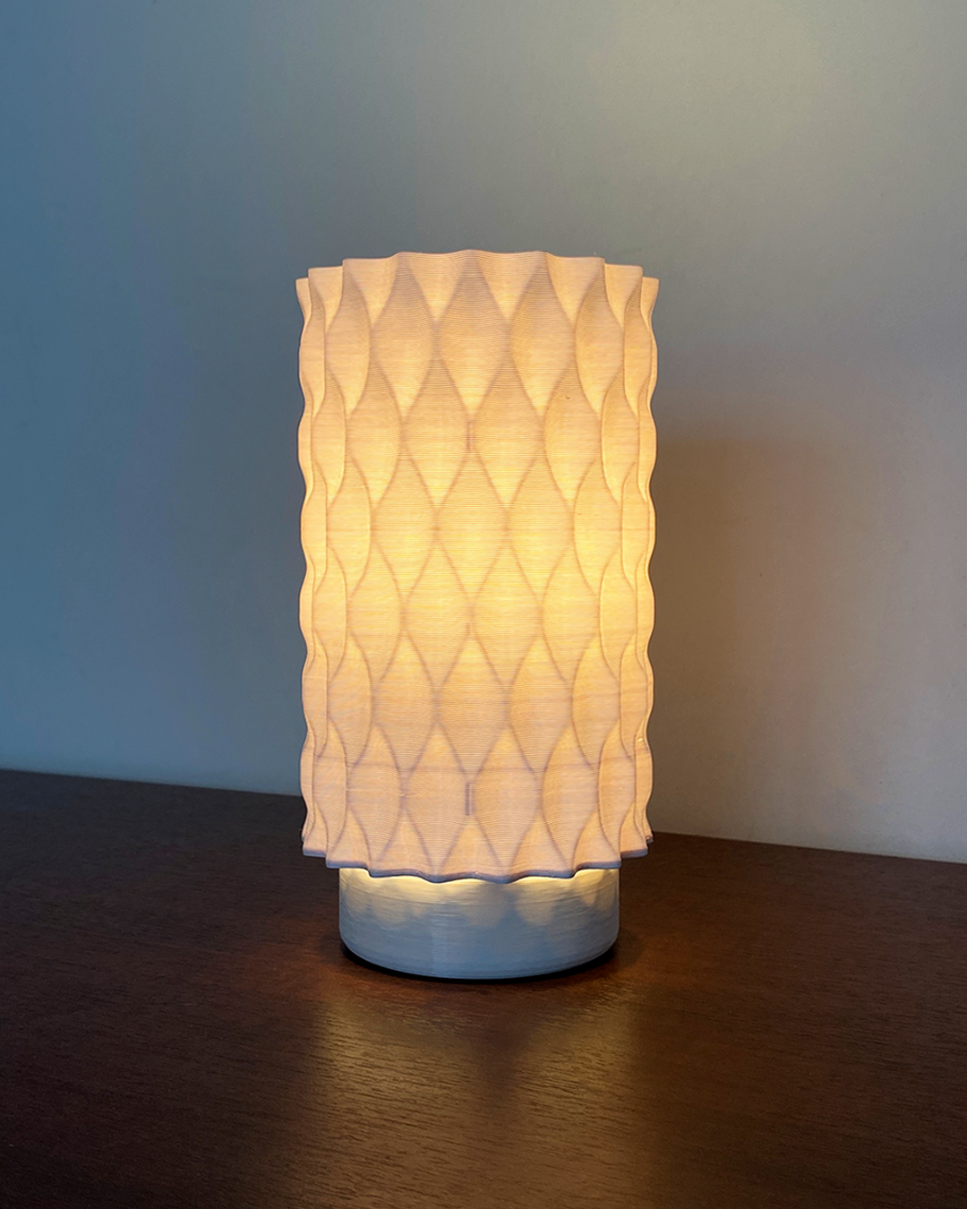 Diamond Wavy lamp